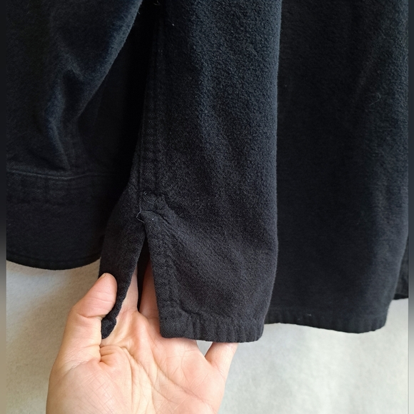 Men's St John's Bay Black Button Shirt - Picture 5 of 9